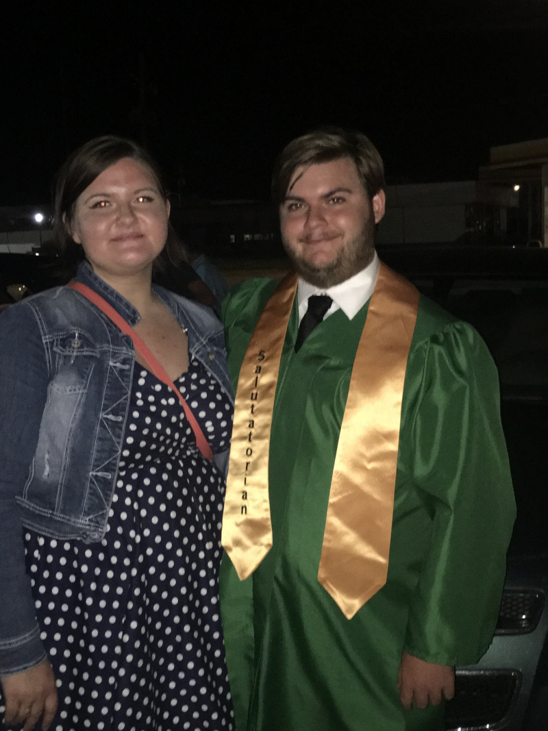 /_app/immutable/assets/tyler-graduation.qPTWxSKi.jpg